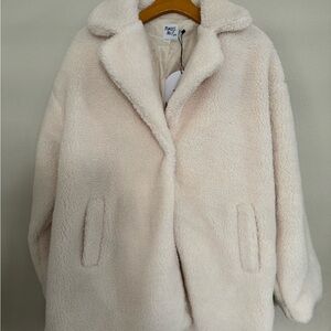 Princess Polly Wirilda Teddy Coat, Size 6, NWT